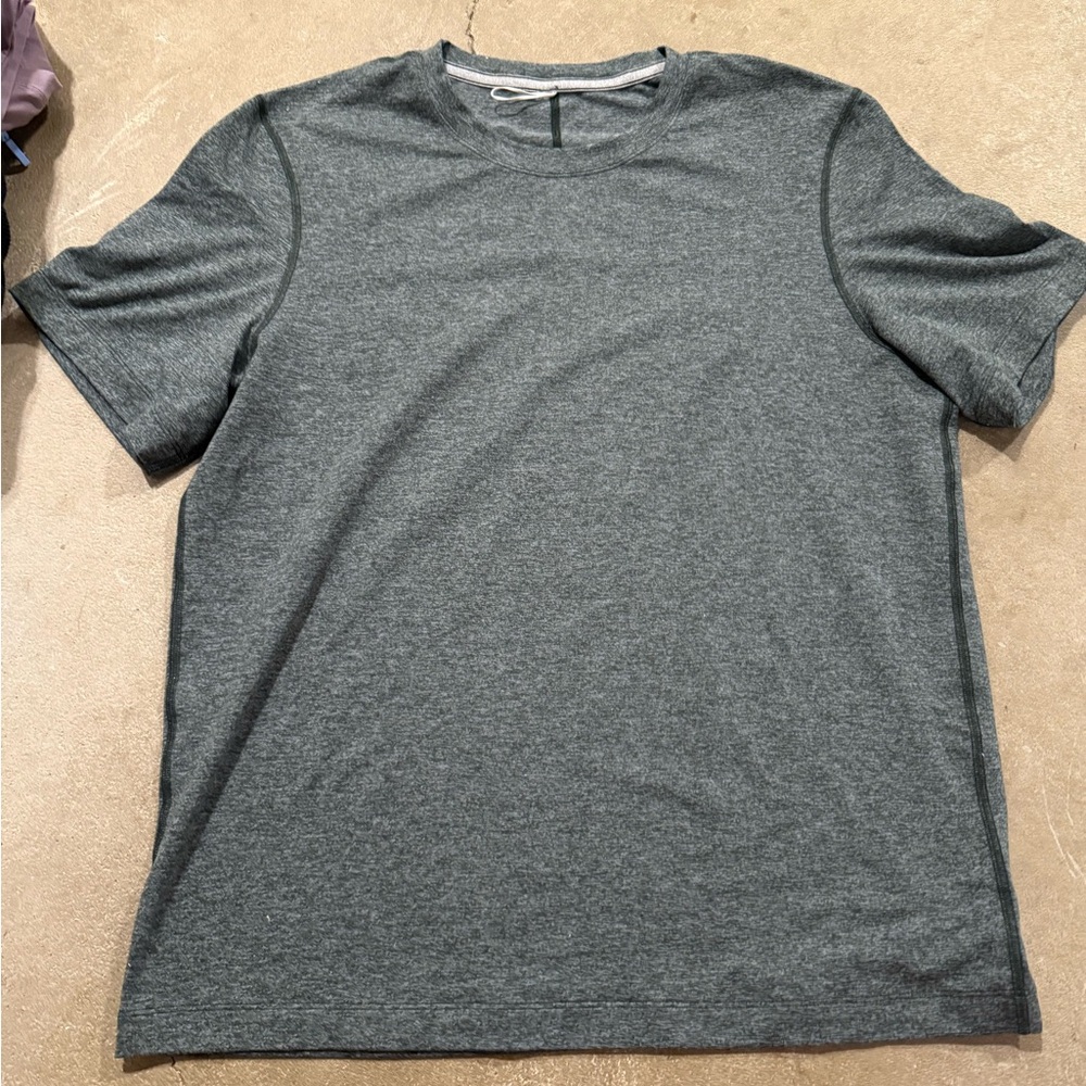 NWOT Lululemon Men's Green Soft Jersey T-Shirt